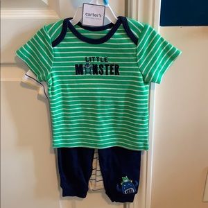 Carters infant outfit set